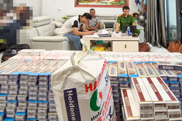 Phát hiện, thu giữ hơn 28 000 bao thuốc lá điếu nhập lậu