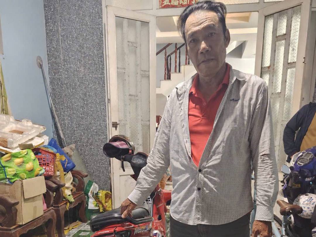 Bắt kẻ lừa phụ nữ bán vé số dạo chở đi “nhận tiền từ thiện” để chiếm đoạt tài sản