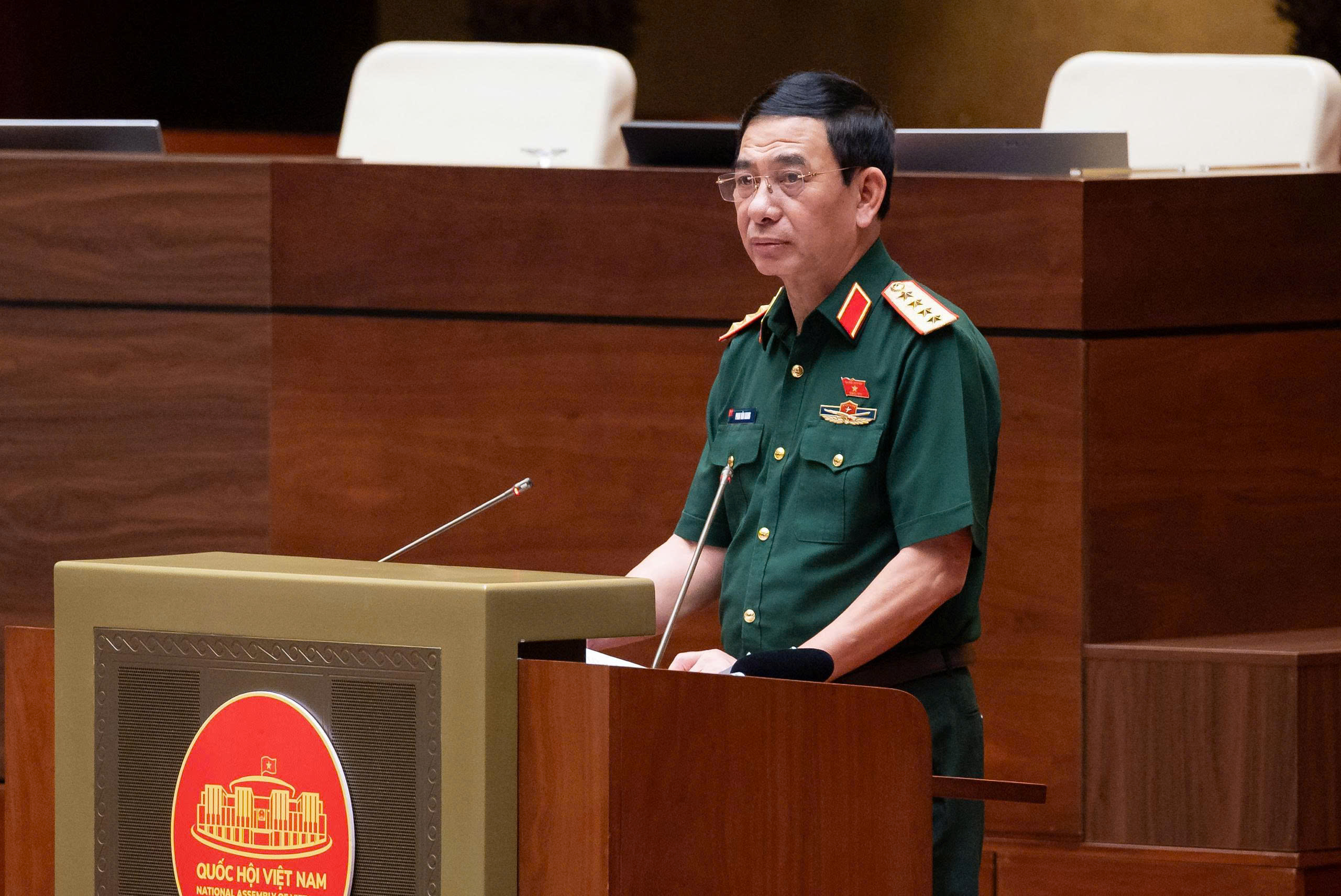 Quốc hội thông qua Luật sửa đổi, bổ sung một số điều của 9 luật về quân sự, quốc phòng