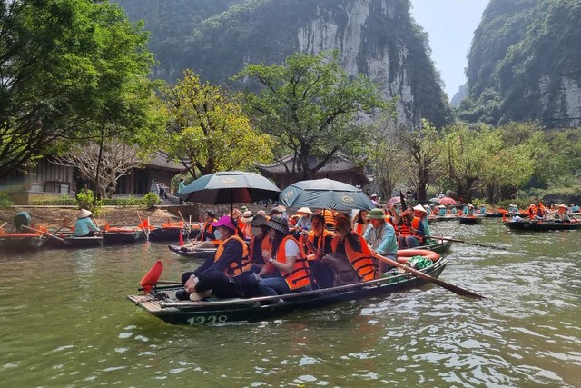 Tạm dừng tour, tuyến du lịch nếu không bảo đảm an toàn