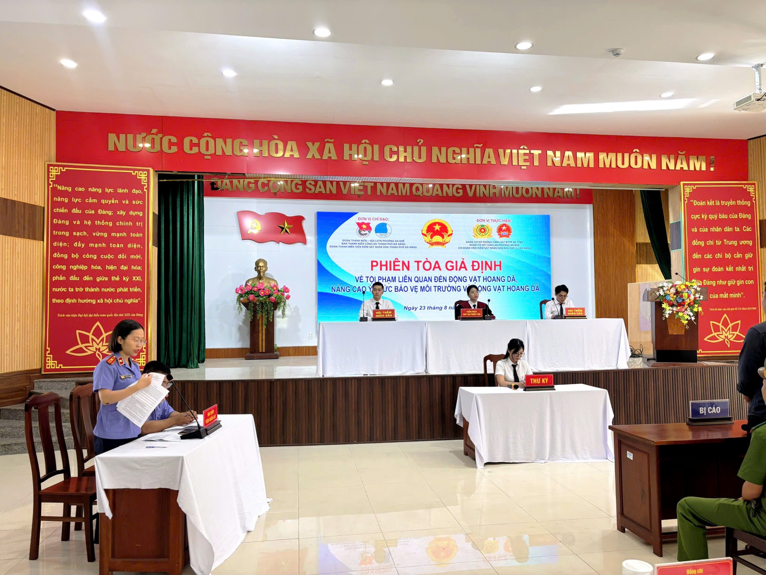 Chi đoàn VKSND khu vực 3 phối hợp tổ chức phiên tòa giả định tuyên truyền pháp luật