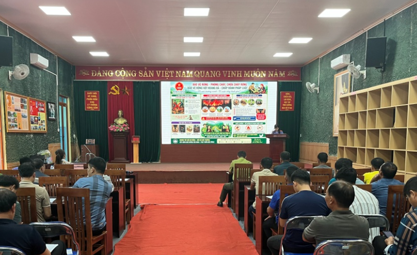 Tuyên truyền pháp luật bảo vệ rừng và an ninh biên giới cho người dân