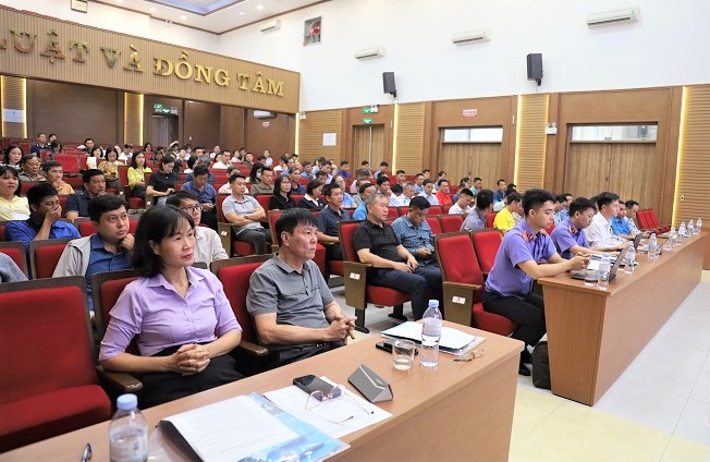 VKSND khu vực 1, tỉnh Quảng Ninh tuyên truyền pháp luật cho công nhân ngành Than