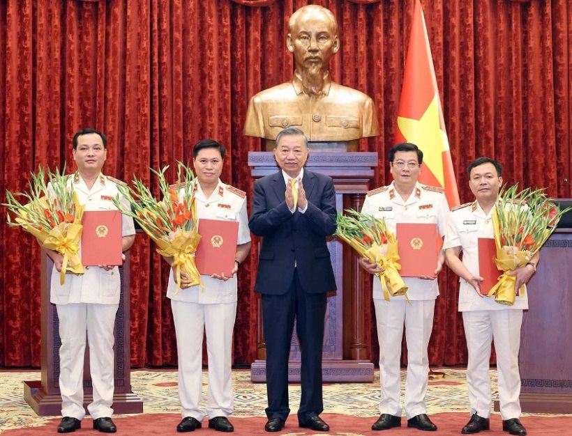 Tổng Bí thư, Chủ tịch nước Tô Lâm trao quyết định bổ nhiệm Kiểm sát viên Viện kiểm sát nhân dân tối cao