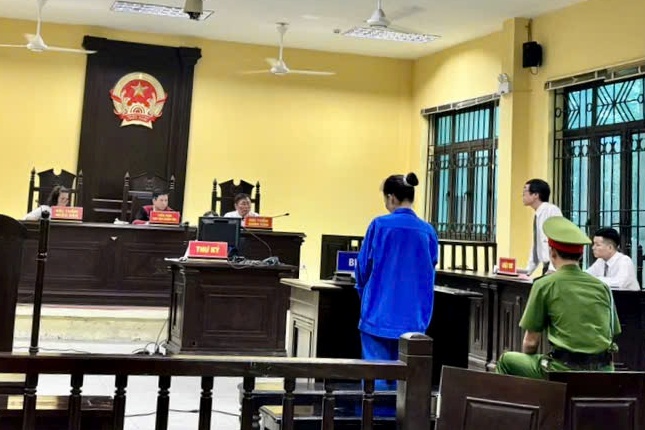 Con gái lĩnh 3 năm tù vì nhiều lần hành hạ mẹ đẻ 82 tuổi