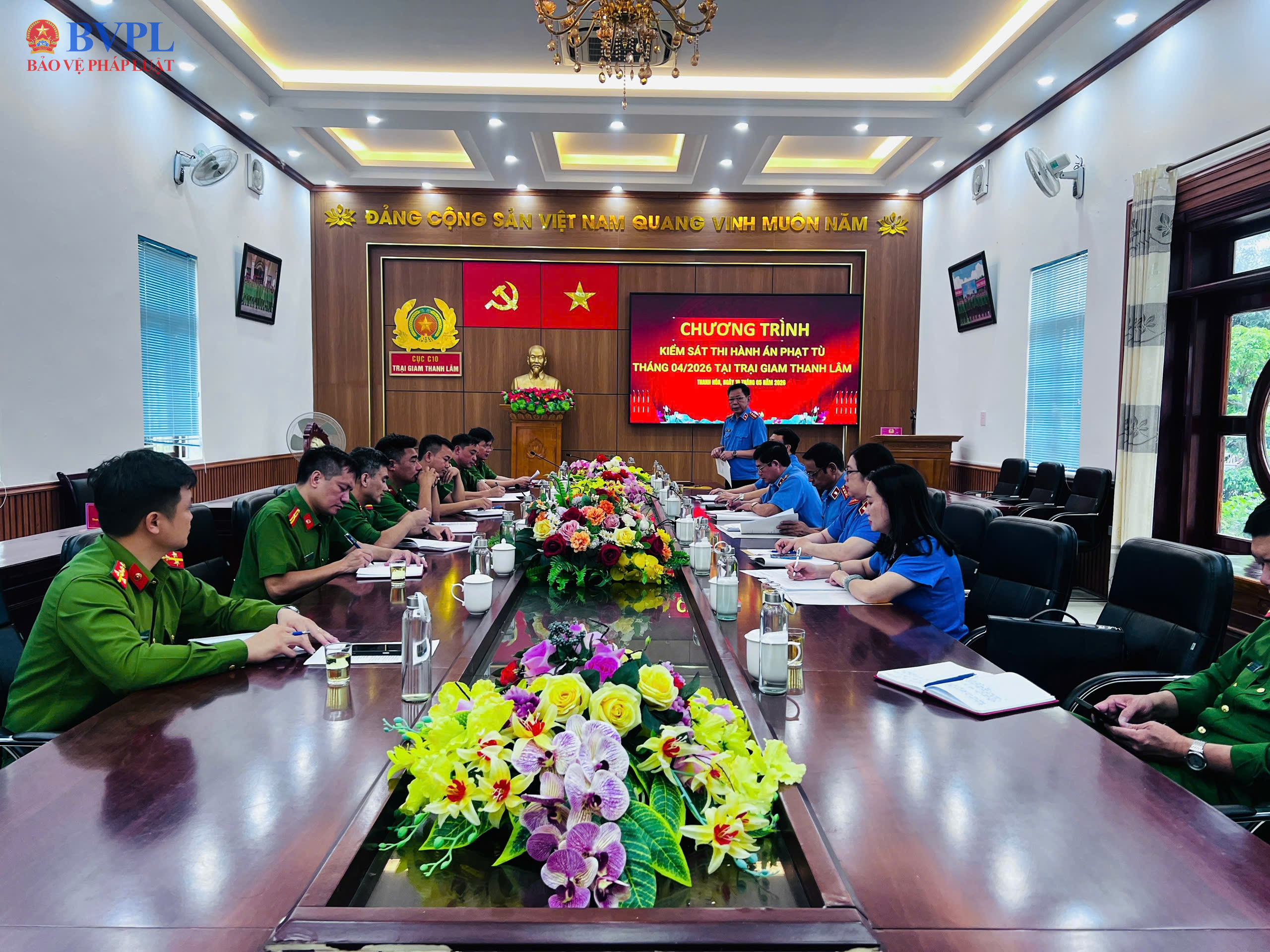 Kháng nghị tái thẩm quyết định rút ngắn thời gian thử thách của án treo không đúng quy định