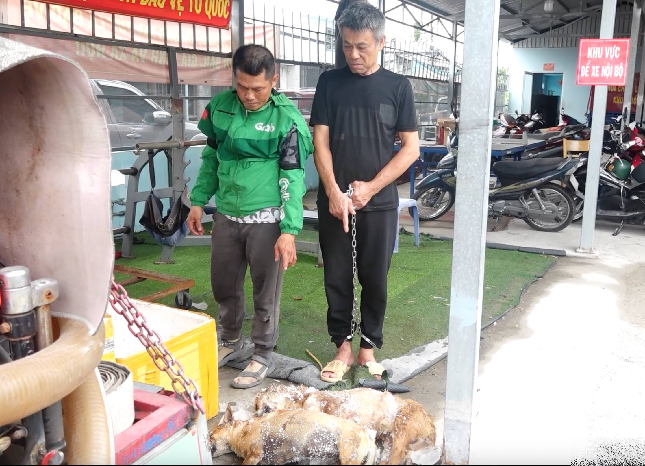 Bắt khẩn cấp hai đối tượng trộm chó liên tiếp trên nhiều địa bàn phường, xã