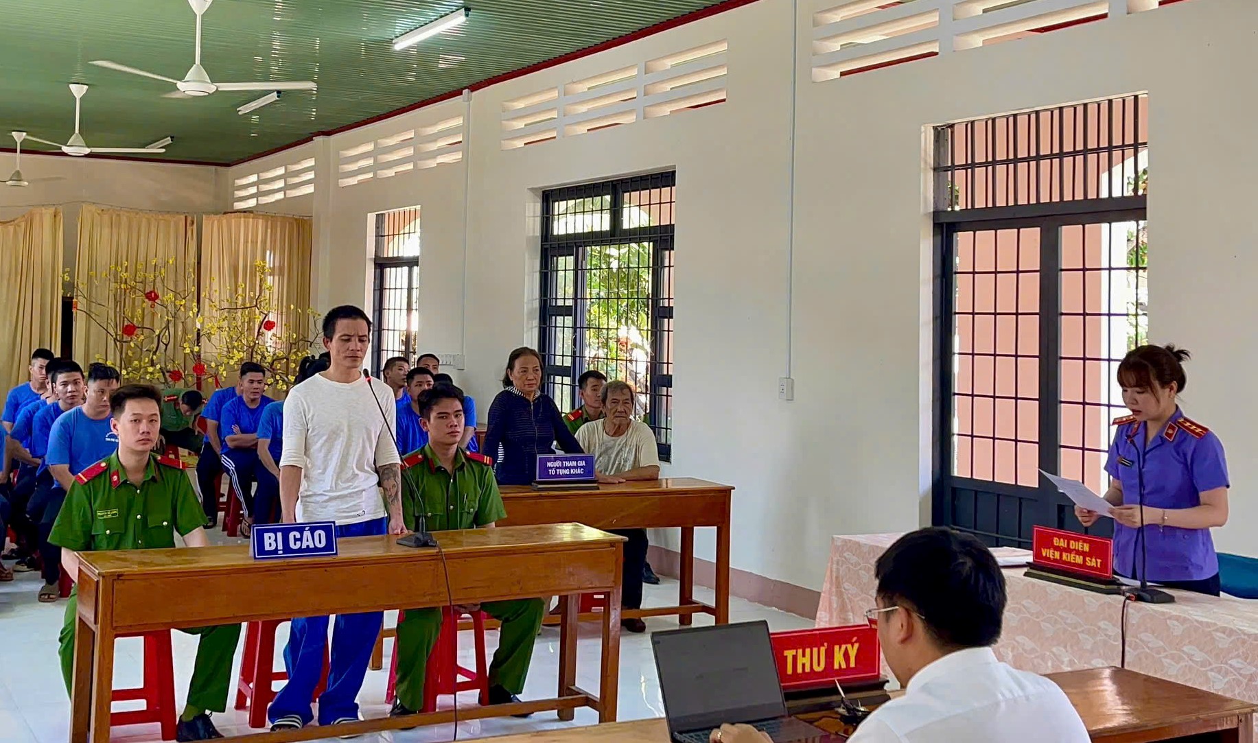 Phối hợp tổ chức phiên tòa xét xử lưu động tại cơ sở cai nghiện