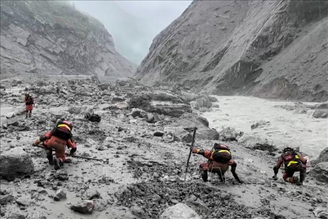 Lũ quét tại Nepal, Trung Quốc 676 người thiệt mạng, khoảng 3 000 người mất tích