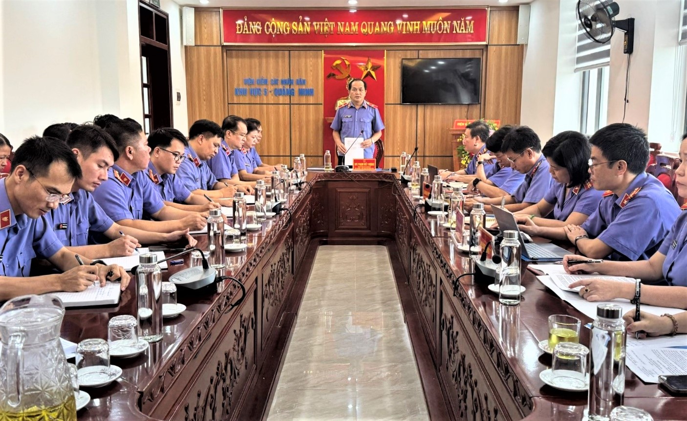VKSND tỉnh Quảng Ninh kiểm tra chuyên sâu tại VKSND khu vực 5