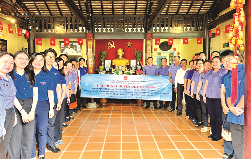 Không để chiêu bài lợi dụng “khai phóng” xuyên tạc lịch sử và lãnh tụ