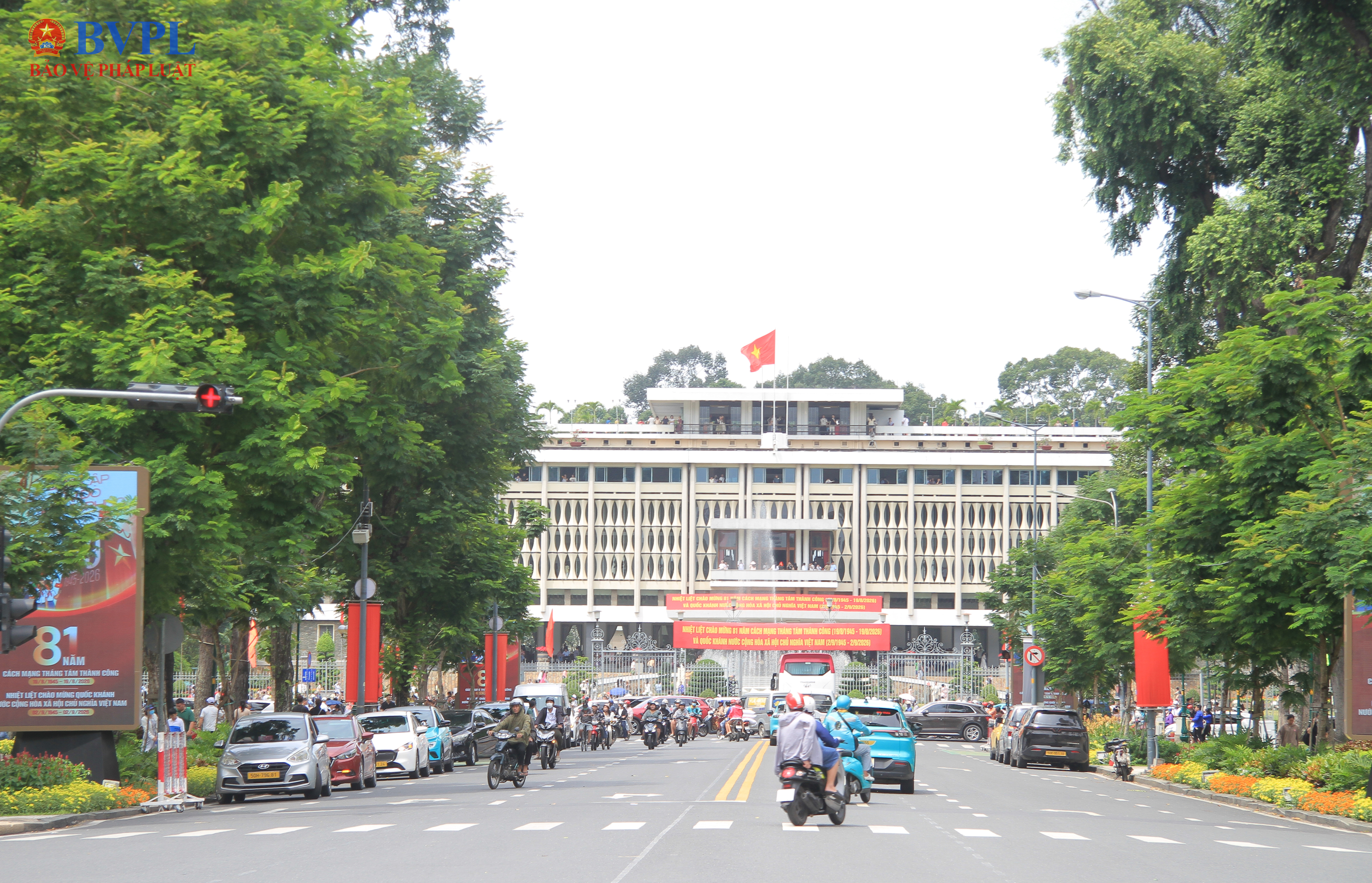TP Hồ Chí Minh rực rỡ cờ hoa chào mừng Quốc khánh 2 9