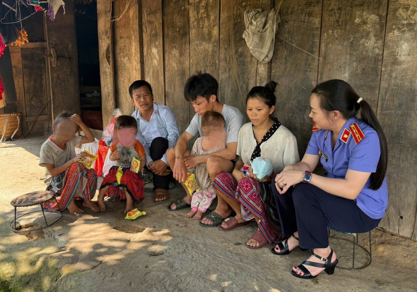 Hành trình đưa quyền công dân đến với người dân vùng cao