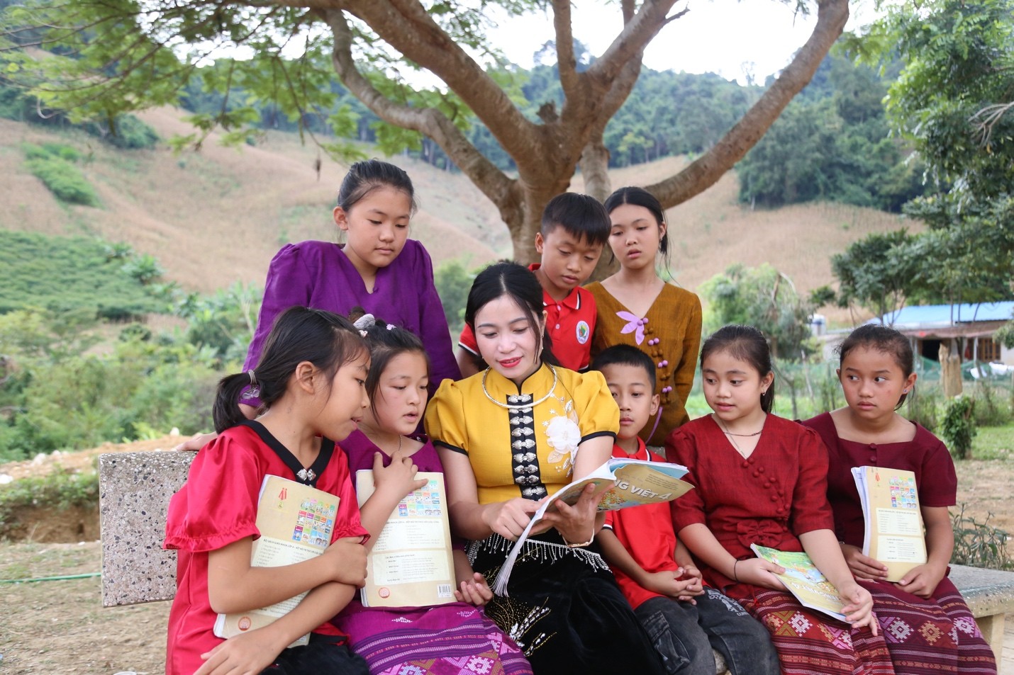 Khẩn trương rà soát, thực hiện đầy đủ chế độ đối với học sinh thuộc diện chính sách, khó khăn