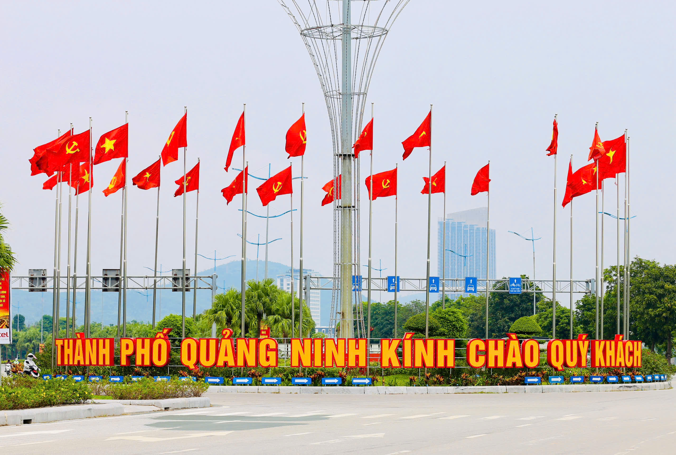Quảng Ninh bước vào ngày đầu với vị thế thành phố trực thuộc Trung ương