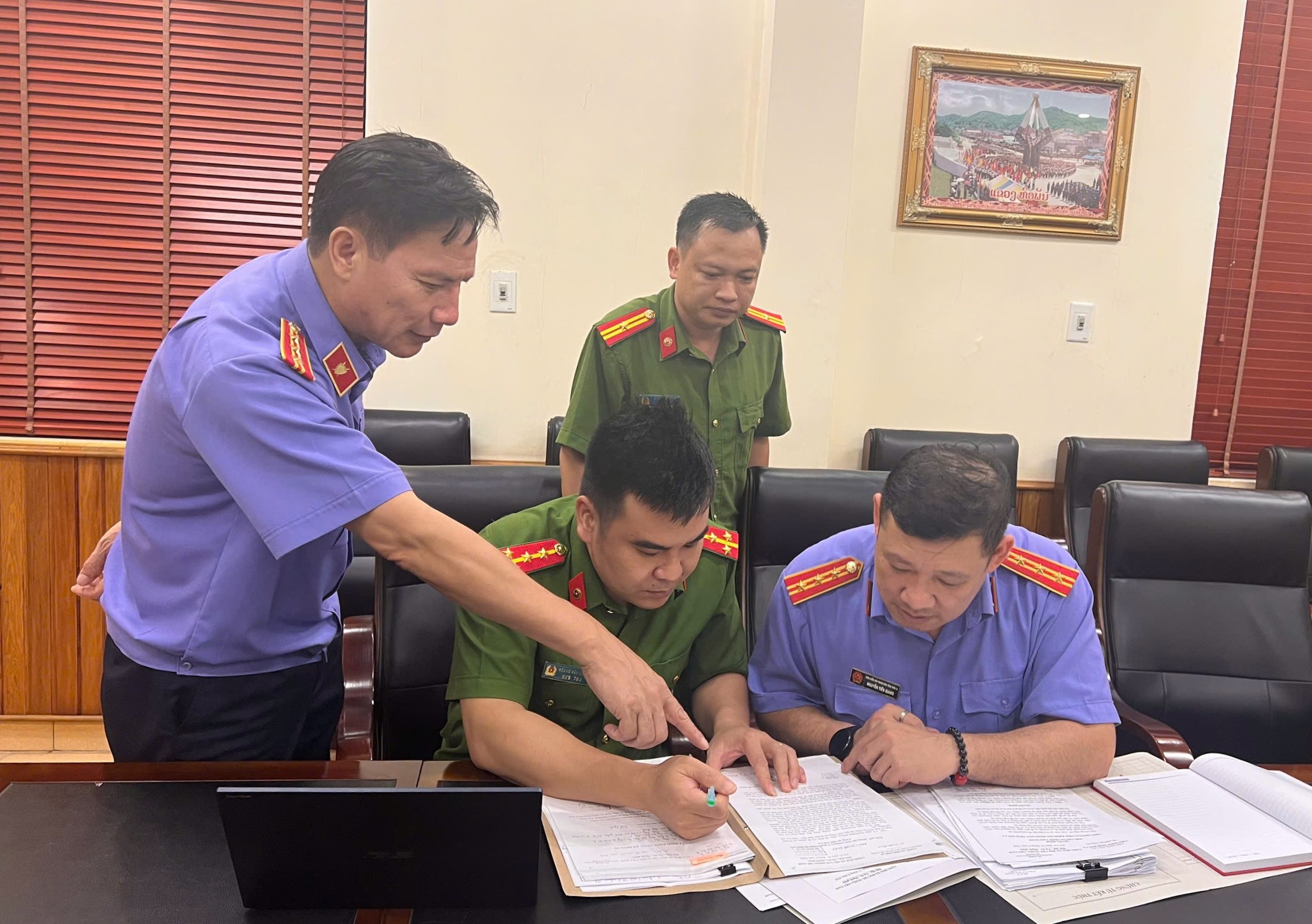 Từ truy dấu đến buộc tội Hành trình bảo vệ công lý