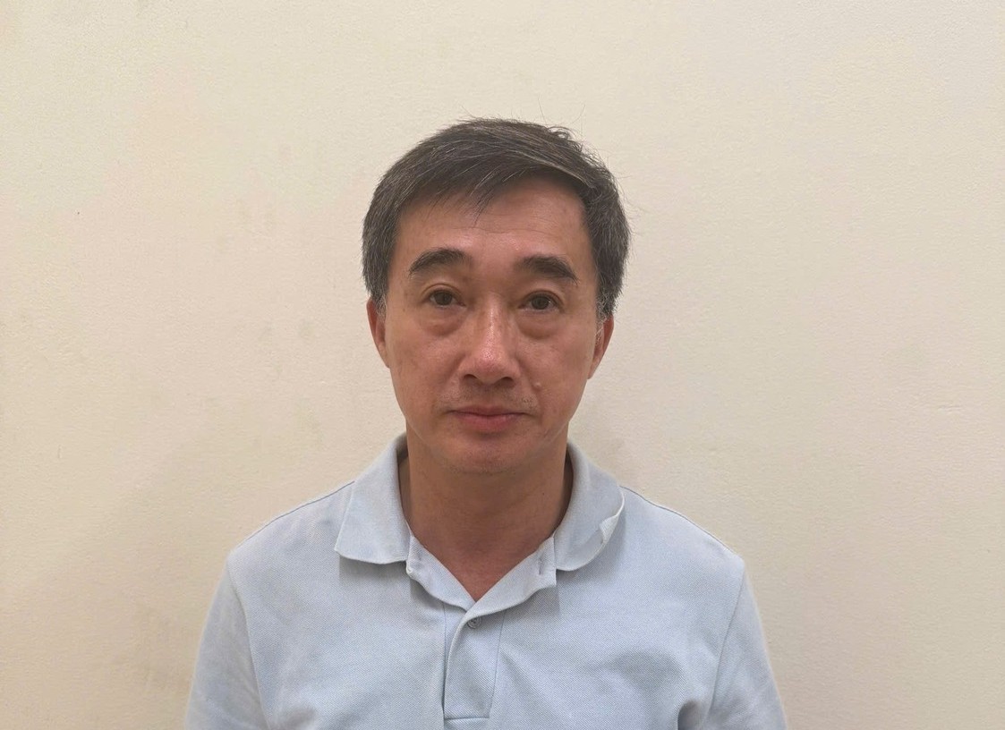 VKSND tối cao phê chuẩn khởi tố Thứ trưởng Bộ Y tế Trần Văn Thuấn về tội “Nhận hối lộ”