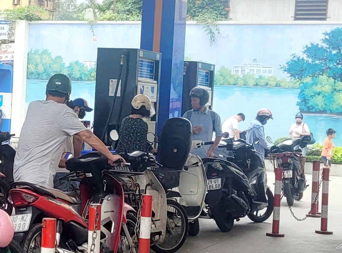 Bộ Công Thương thông tin về điều hành giá bán lẻ các mặt hàng xăng dầu