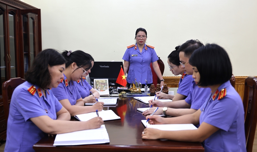 VKSND khu vực 5, tỉnh Hưng Yên thông báo truy tố bị can bỏ trốn về tội “Cố ý gây thương tích”