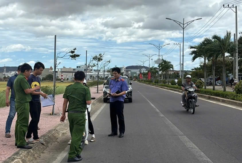Kiểm sát khám nghiệm hiện trường vụ hai nữ sinh lớp 9 bị cướp ở Gia Lai
