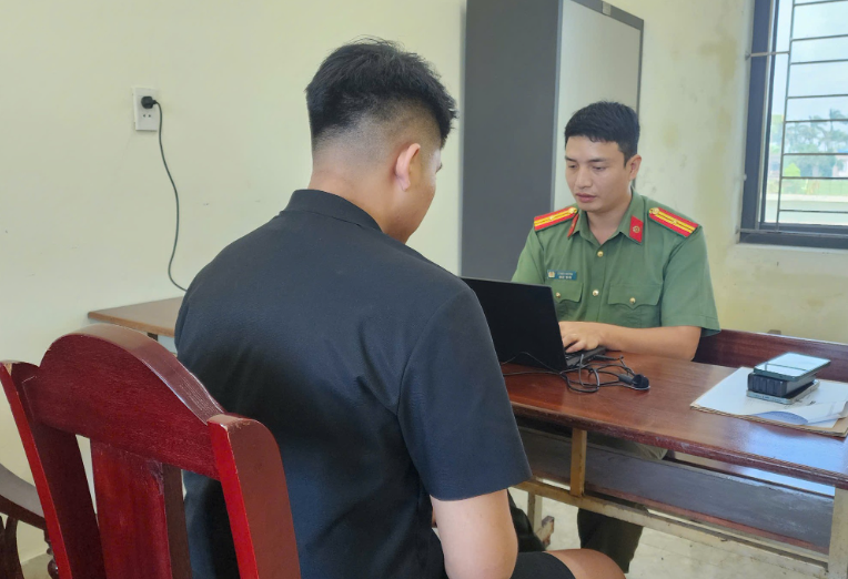 Xử lý trường hợp mua bán tiền ảo, vật phẩm ảo và tài khoản trò chơi điện tử trực tuyến