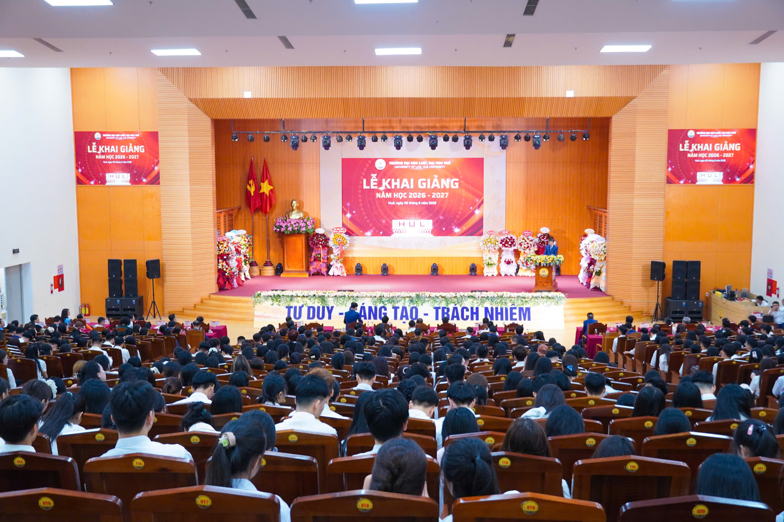Đại học Huế đón gần 16 500 tân sinh viên trong năm học mới