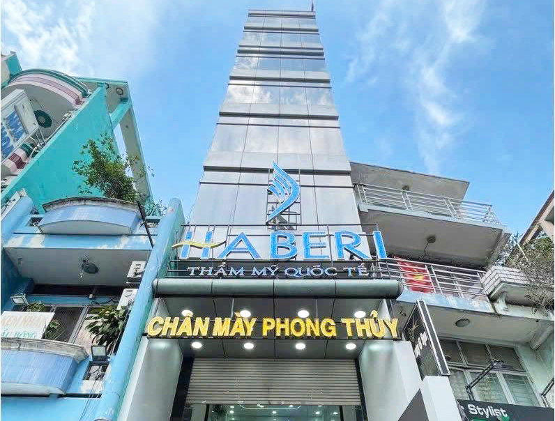 Khám, chữa bệnh “chui”, Thẩm mỹ Haberi bị phạt 90 triệu đồng và đình chỉ 18 tháng