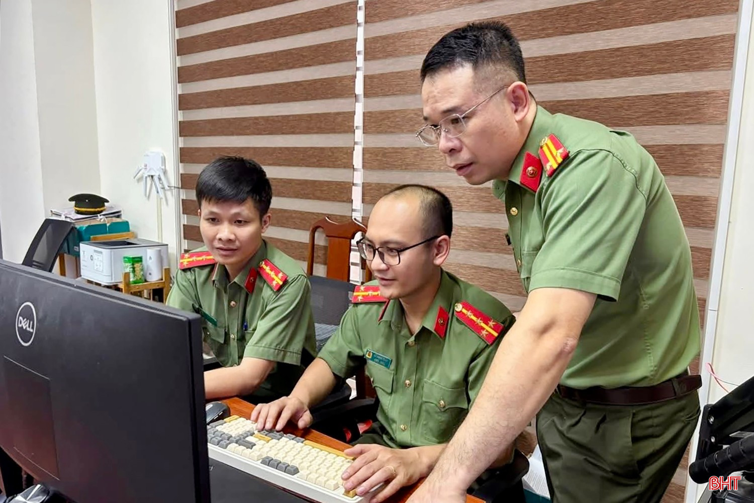 Bài 2 Sau màn hình là những đường dây tội phạm