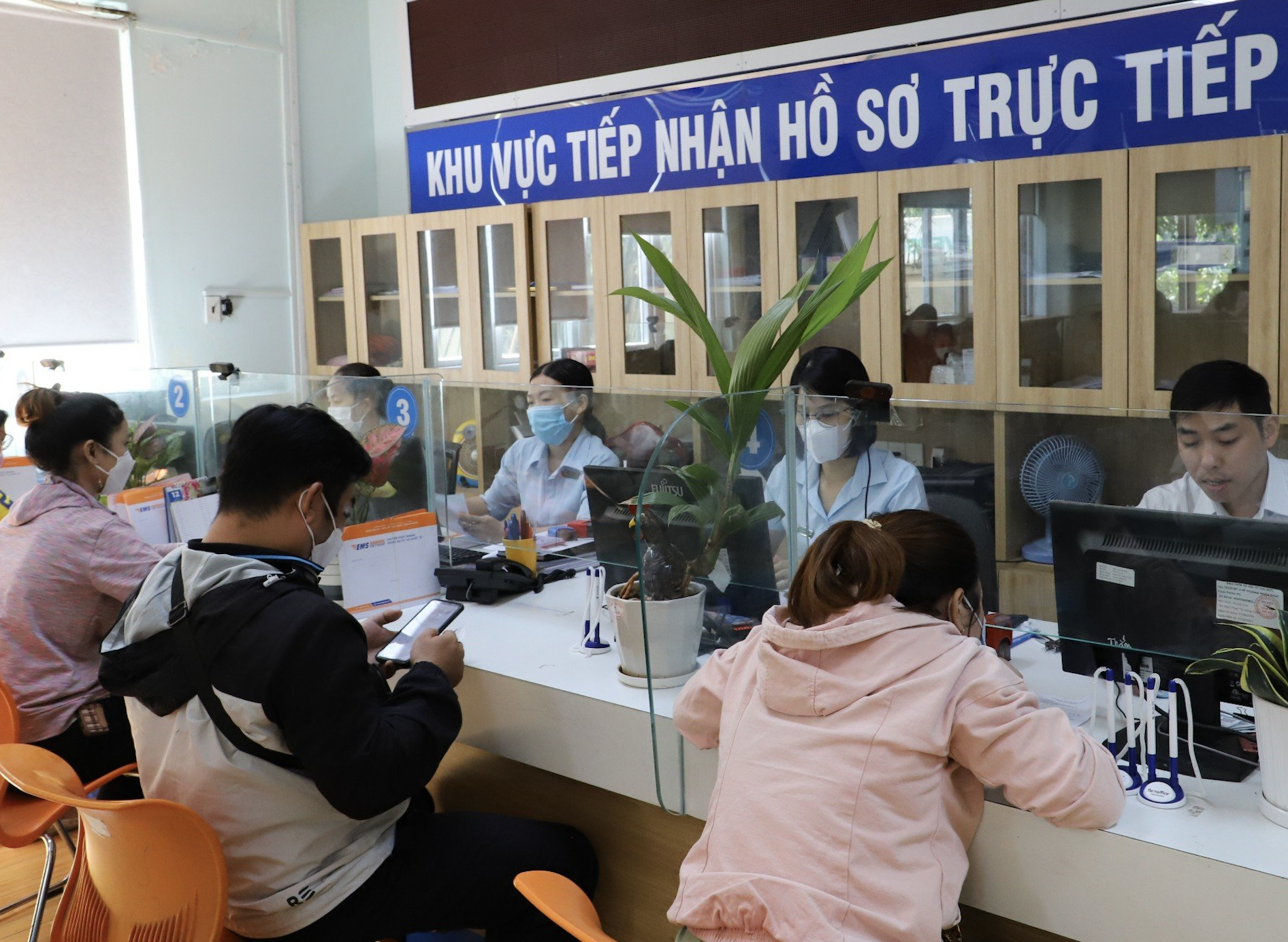 Kiên quyết xử lý tổ chức, cá nhân chậm giải quyết kiến nghị của người dân