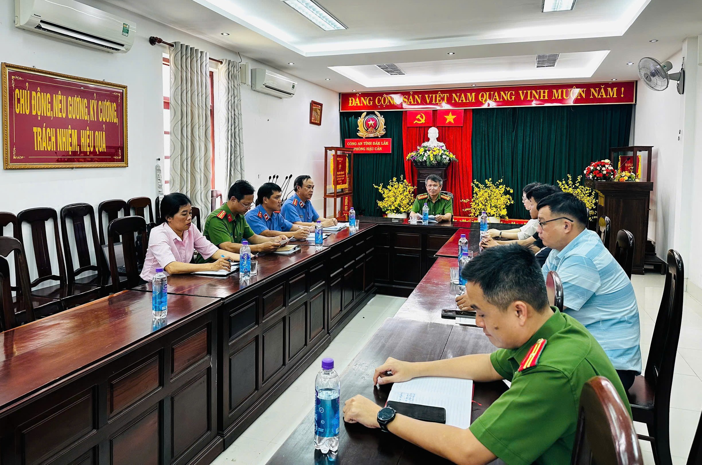 Kiểm sát chặt chẽ, bảo đảm nhân văn khi xử lý người chưa thành niên phạm tội