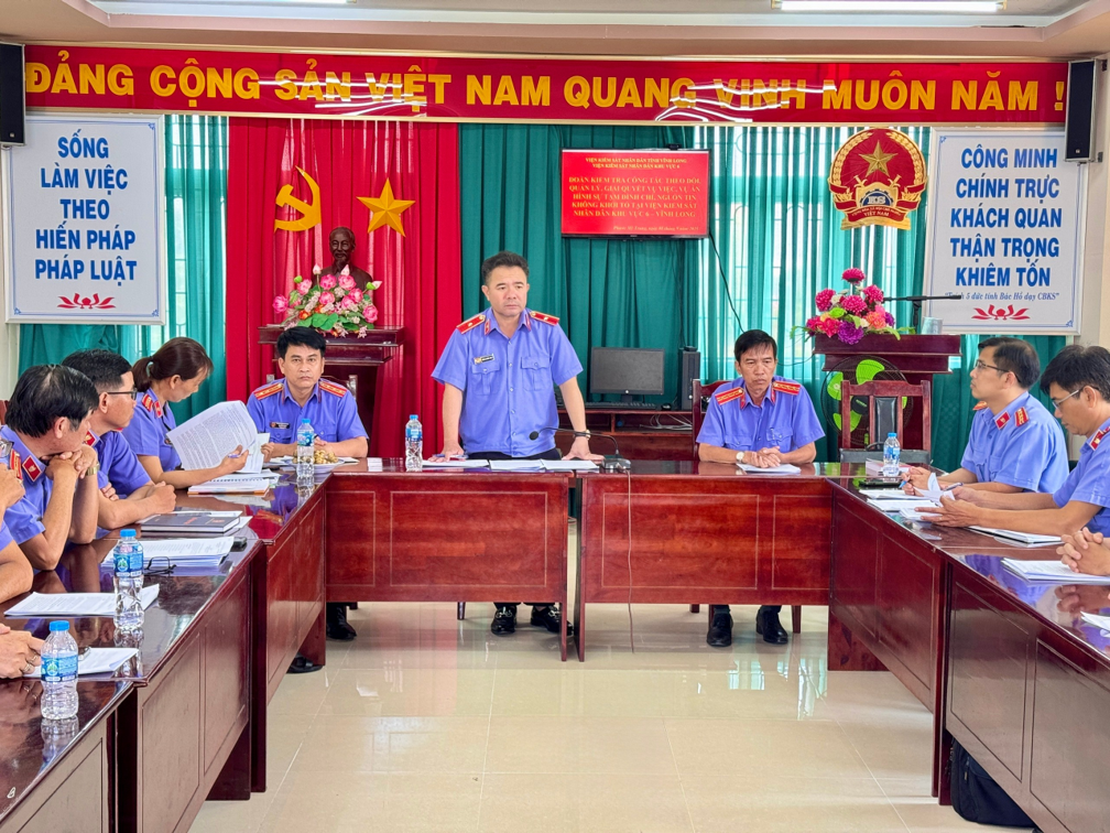 VKSND tỉnh Vĩnh Long kiểm tra công tác tại VKSND khu vực 6