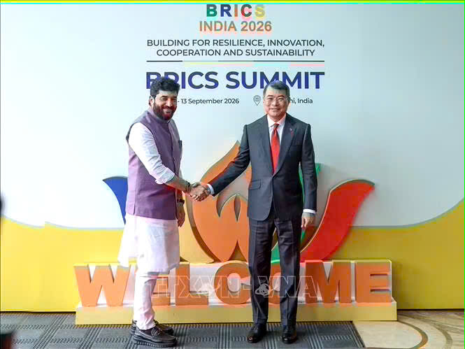 Thủ tướng Lê Minh Hưng tới Ấn Độ tham dự Hội nghị thượng đỉnh BRICS