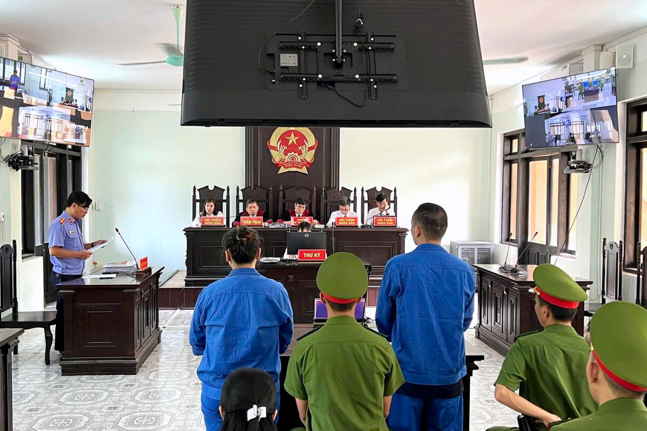 VKSND TP Huế chủ động xét hỏi, làm rõ hành vi mua bán ma túy tại phiên tòa trực tuyến
