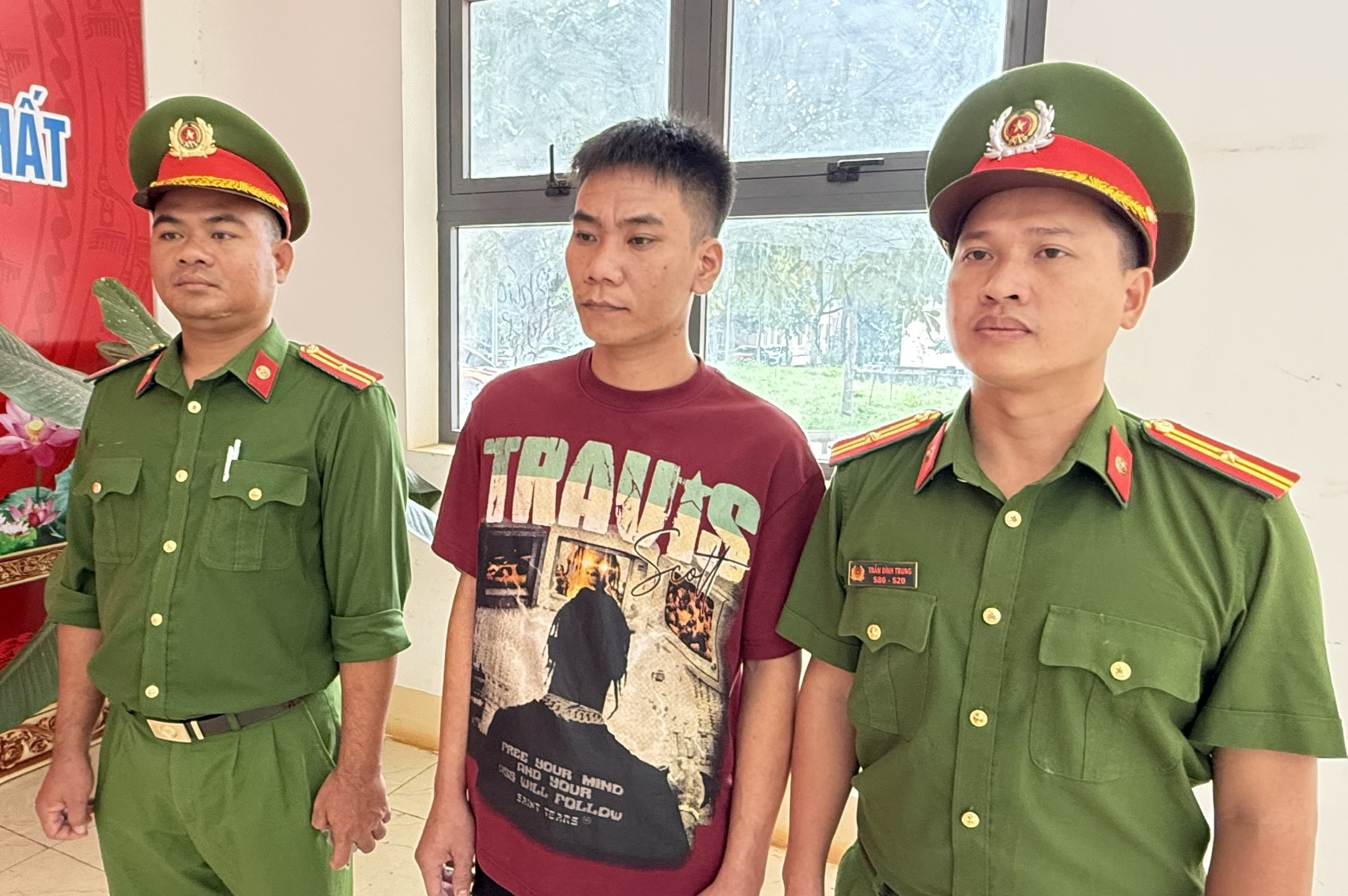 Quản lý tiệm cầm đồ phù phép chiếm đoạt 129 triệu đồng của chủ tiệm
