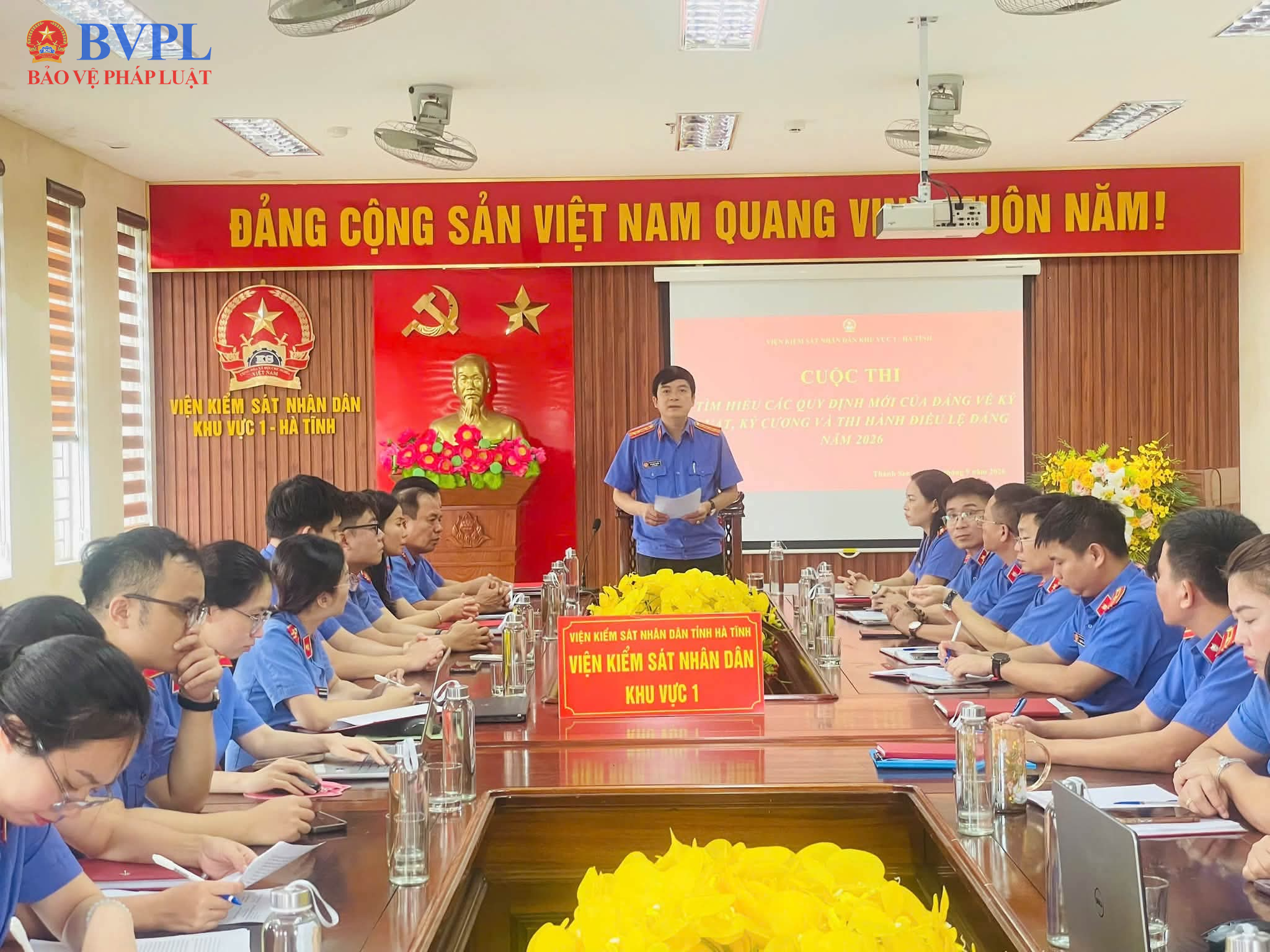 VKSND khu vực 1 - Hà Tĩnh tổ chức thi tìm hiểu các quy định mới của Đảng