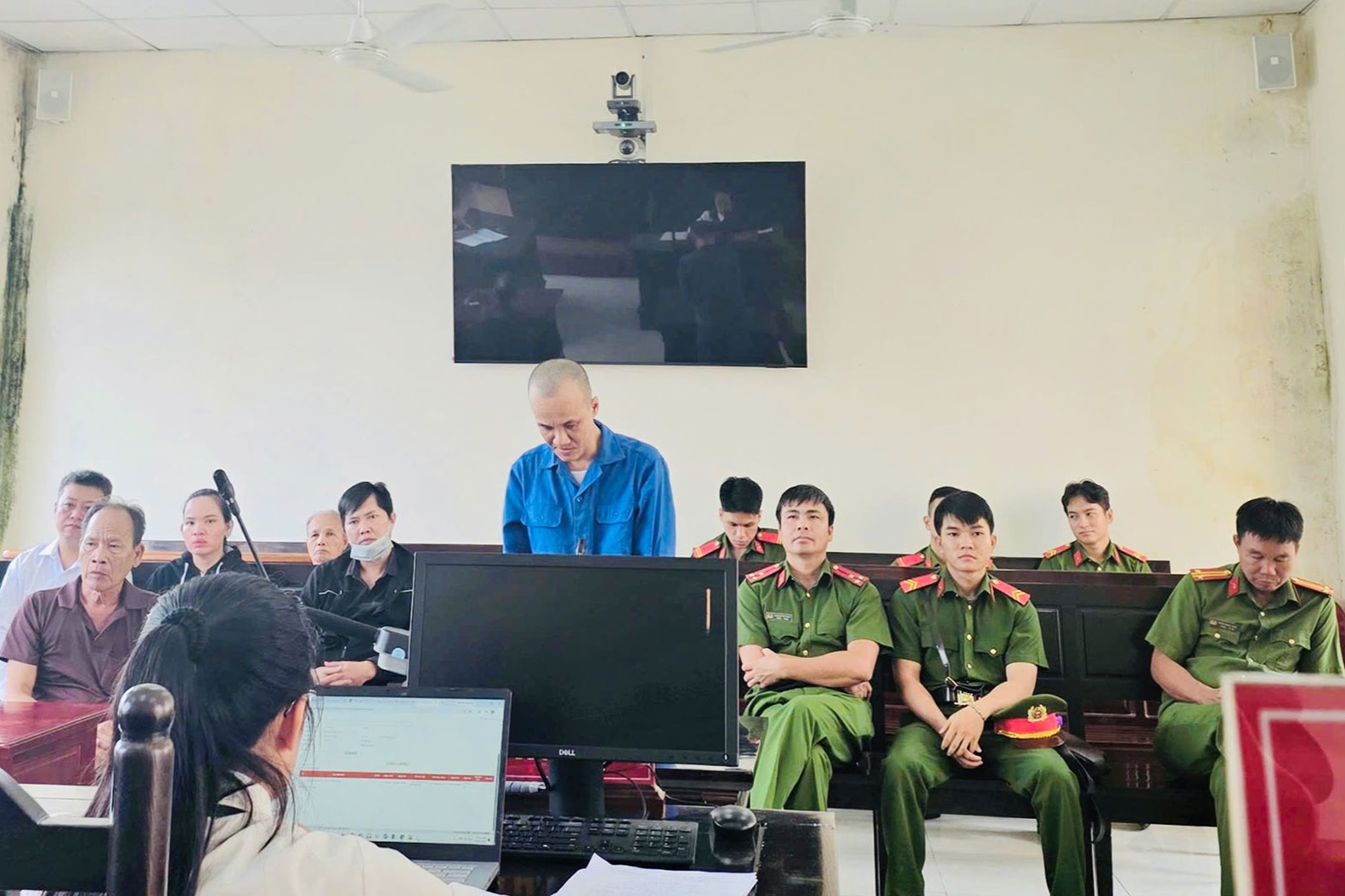 Đổ xăng đốt người yêu tử vong, bị cáo bị tuyên án tử hình