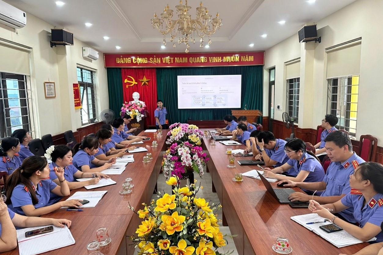 Tập huấn “Bình dân học vụ số” trên nền tảng Bàn làm việc số