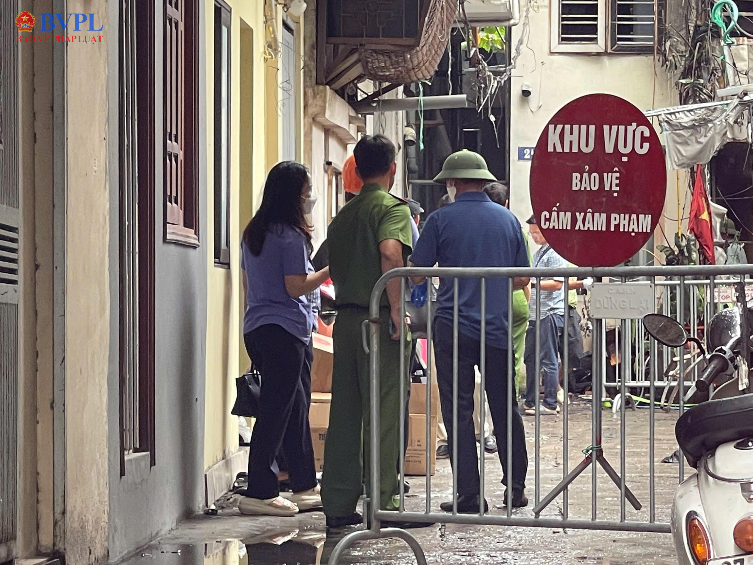 VKSND khu vực 1, TP Hà Nội kiểm sát hiện trường vụ cháy khiến 5 người tử vong