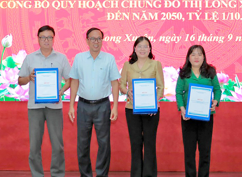 Công bố quy hoạch đô thị Long Xuyên hơn 9 500ha đến năm 2050