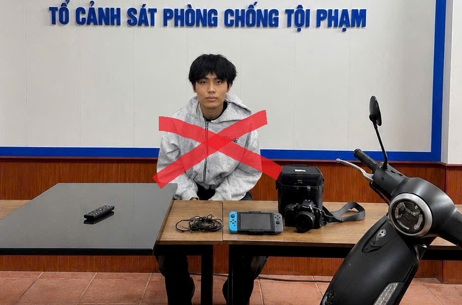 Thuê máy ảnh, xe điện rồi mang bán, thế chấp lấy tiền tiêu xài