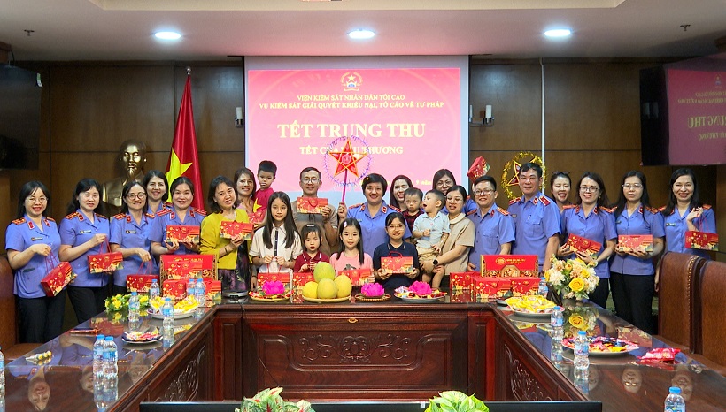 Vụ 12 VKSND tối cao tổ chức Ngày hội vui Tết Trung thu
