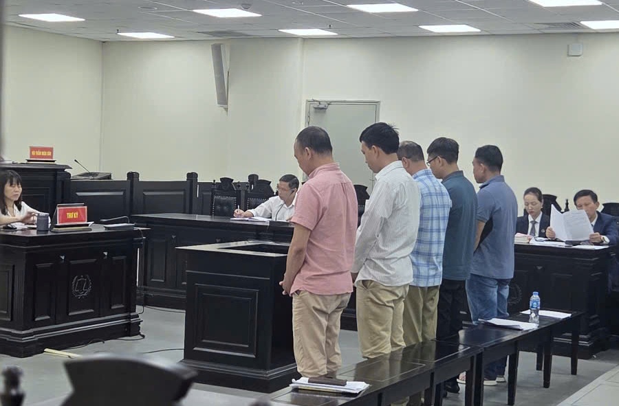 Hai thuyền trưởng lĩnh án vì tham ô hơn 6 tỉ đồng tiền bán dầu trên biển