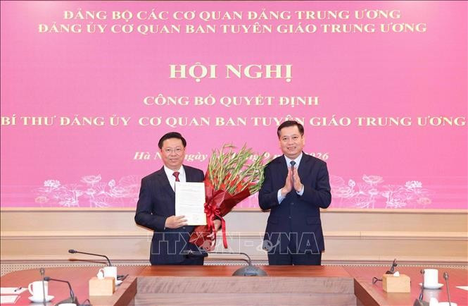 Công bố quyết định Bí thư Đảng ủy Cơ quan Ban Tuyên giáo Trung ương