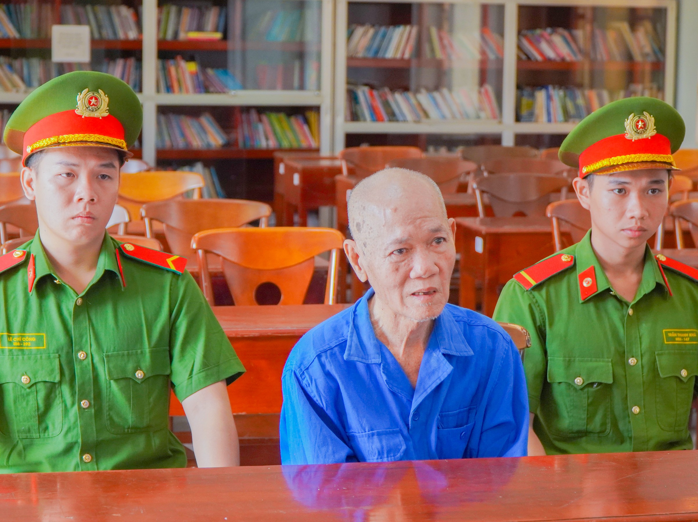 Bắt giữ đối tượng truy nã đặc biệt nguy hiểm sau 36 năm lẩn trốn