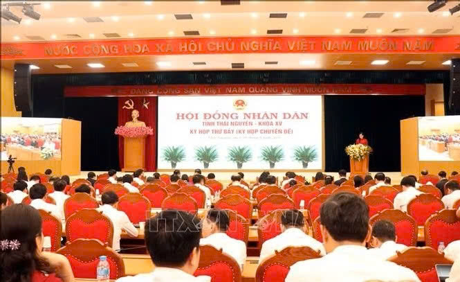 Ông Nguyễn Thế Mạnh được bầu giữ chức Chủ tịch UBND tỉnh Thái Nguyên