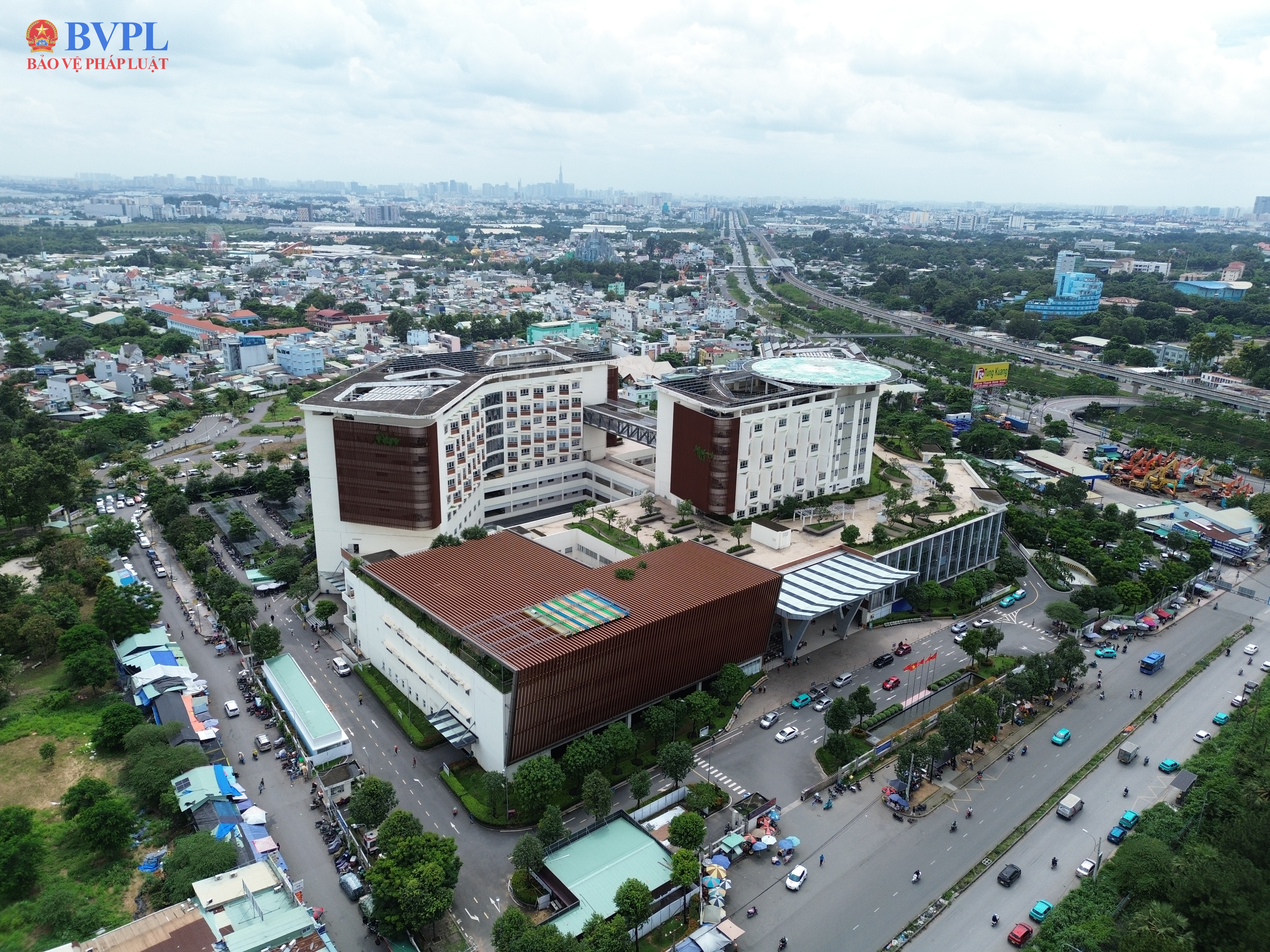 Nâng chất lượng khám, chữa bệnh, củng cố y tế cơ sở