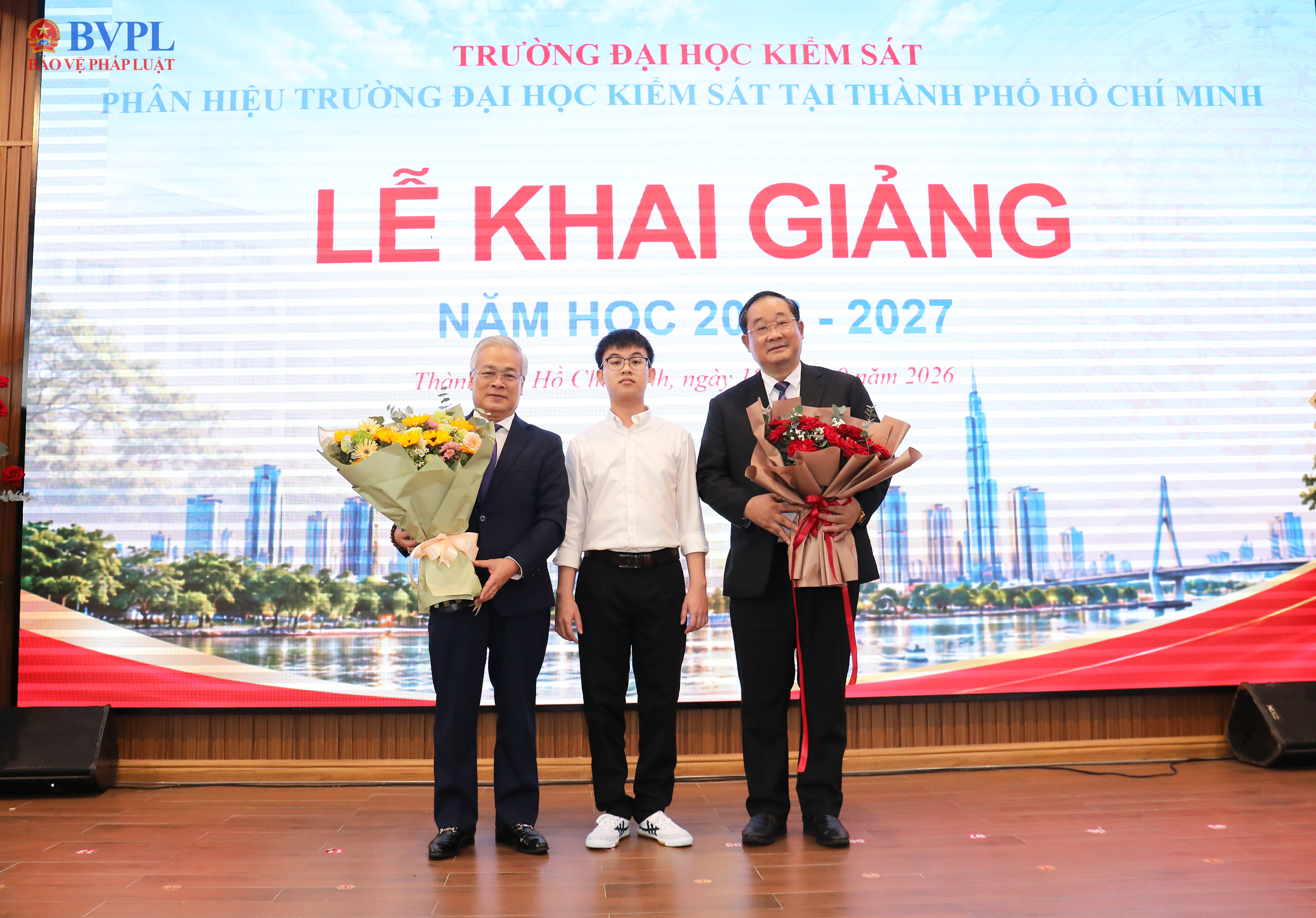 Khởi đầu hành trình với tri thức, bản lĩnh và khát vọng cống hiến