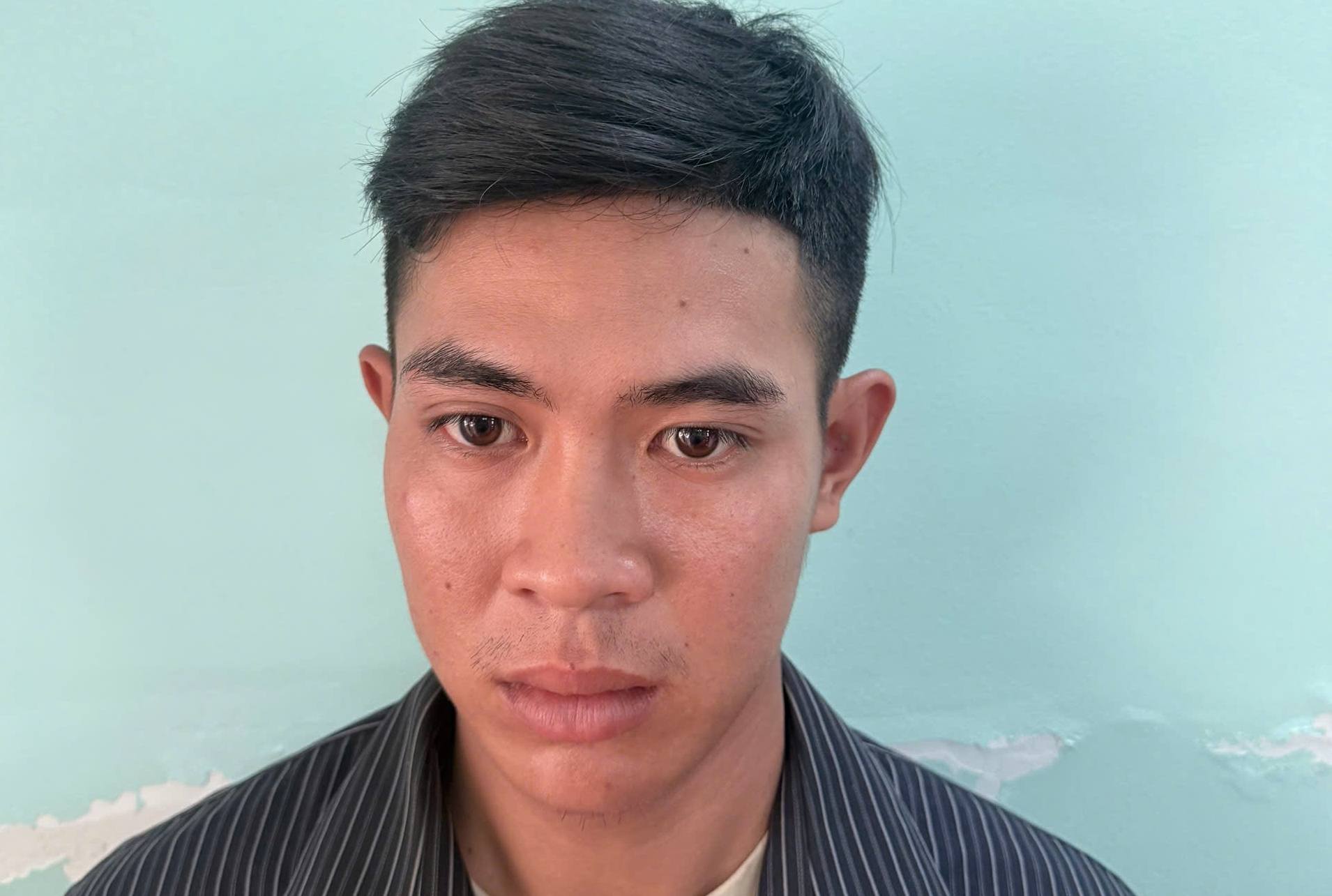 Nam thanh niên xâm hại con riêng của người chung sống như vợ chồng với cha