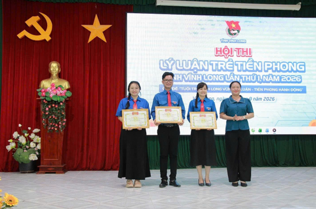 Chi đoàn VKSND tỉnh Vĩnh Long đạt giải Khuyến khích Hội thi “Lý luận trẻ Tiền Phong”