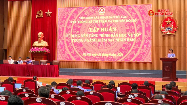 Tập huấn sử dụng nền tảng học tập phục vụ Phong trào “Bình dân học vụ số”